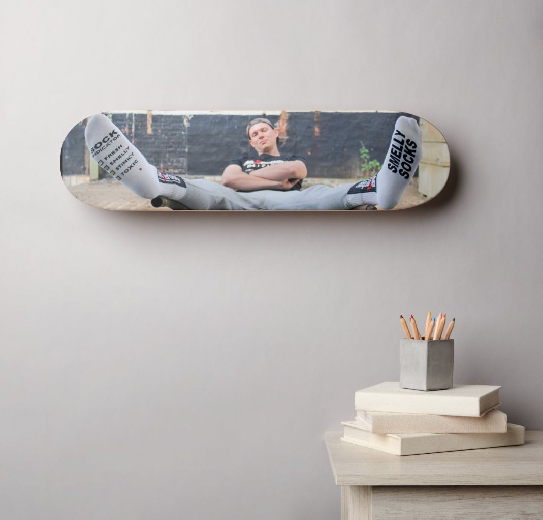 Limited Sk8erboy skateboard made in the USA from maple wood and crafted by pros, now exclusive to Sk8erboy. For wall decoration or, with mounted wheels, grip tape and trucks, also usable in the halfpipe. Sk8erboy Smelly Socks model on the underside.