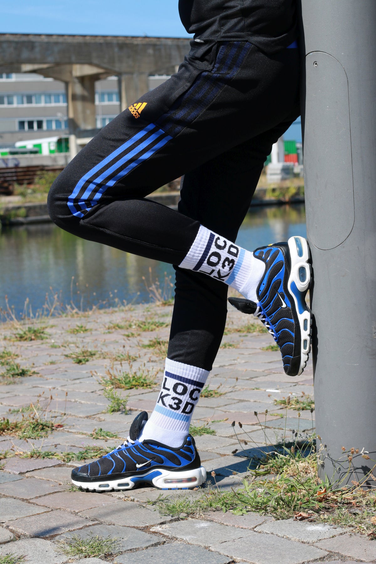 KINK3D® X Sk8erboy® chaussettes LOCK3D blanches avec motif LOCK3D noir